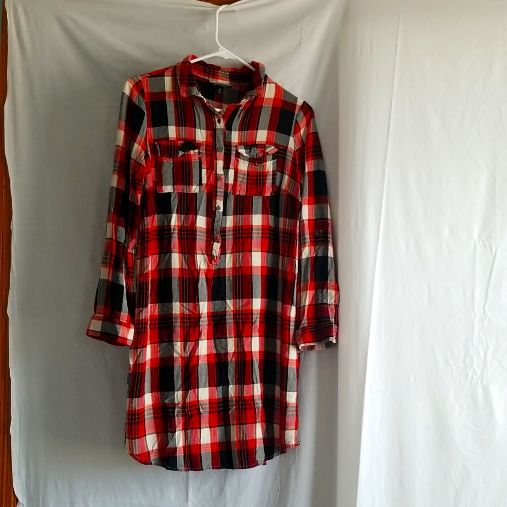 Allison Brittney shirt w pockets!